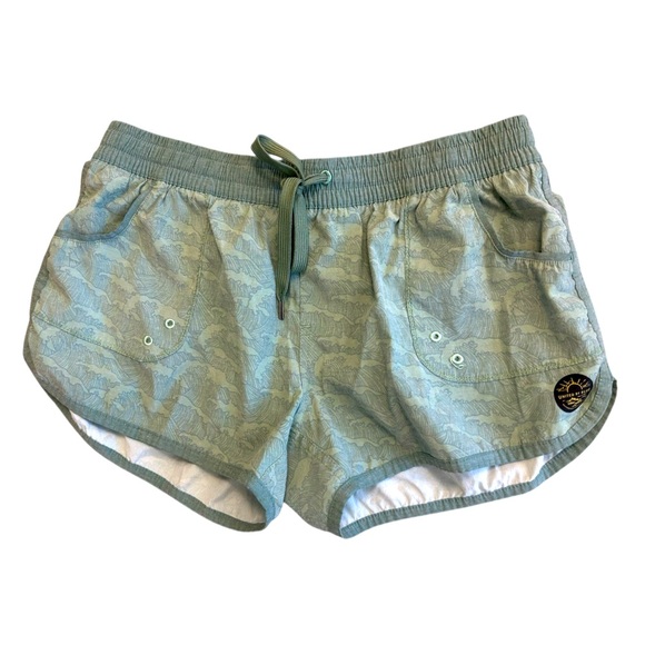United By Blue S EUC Green board/Athletic Shorts - Picture 1 of 10